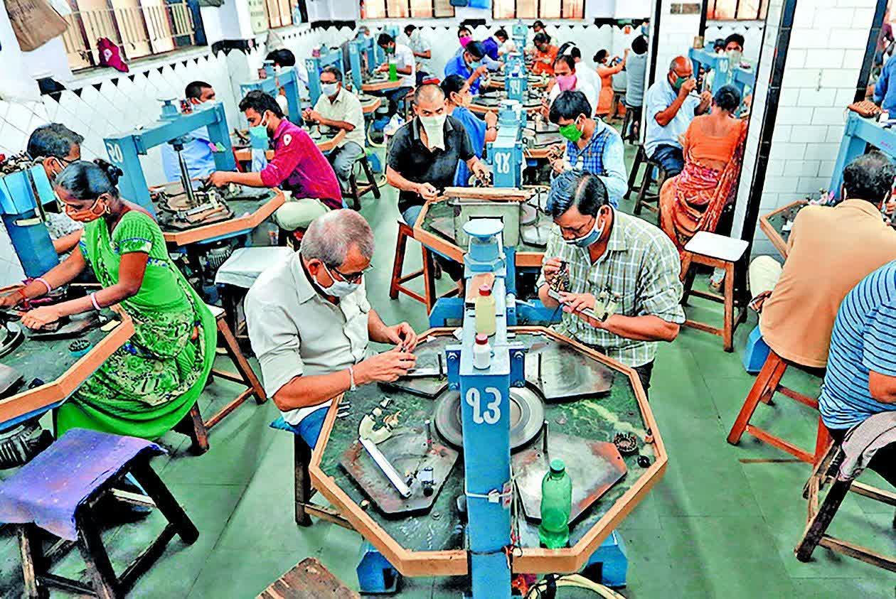 تعدیل نیرو و بیکاری گسترده در صنعت الماس هند