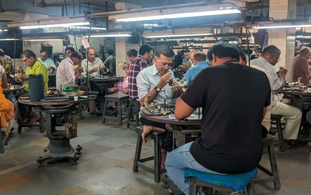 تعدیل نیرو و بیکاری گسترده در صنعت الماس هند