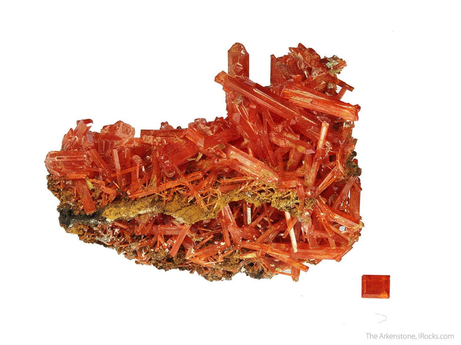 کانی کروکوئیت (Crocoite)، کانی سمی زعفرانی رنگ