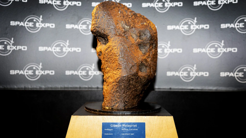 شهاب سنگ نامبیایی