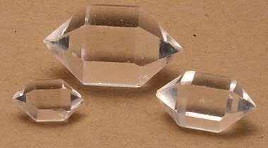 الماس هرکیمر یا کوارتز درخشان نیویورک