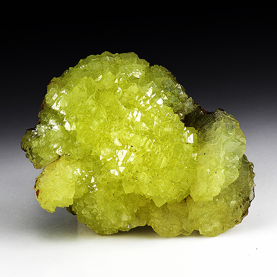 آدامیت زرد رنگ